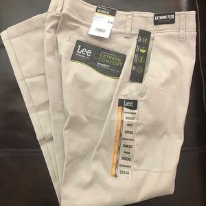 NWT Lee Men’s khaki pants